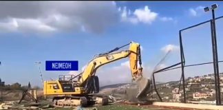 بالفيديو الجيش’ الاسرائيلي’ يدمر الملاعب الرياضيه في كفركلا