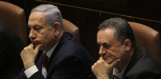 القناة 14 الاسرائيلية’: نتنياهو يجري مساء اليوم اتصالات ماراثونية مع شخصيات عامة وقادة رأي لإقناعهم بضرورة توقيع الاتفاق مع لبنان