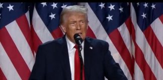 ترامب أمام أنصاره في مقر حملته في فلوريدا: بلادنا تحتاج إلى المساعدة وصنعنا التاريخ اليوم