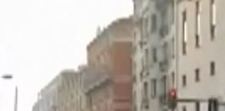 متابعة لحادث فرنسا: مسلح بسكين يحتجز 4 أشخاص على الأقل داخل مطعم قرب باريس