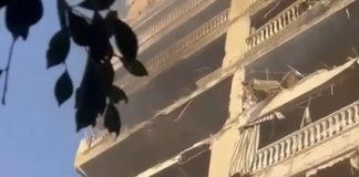 غارة’على مبنى سكني في حي الآثار في صور، والاستهداف تزامن مع مرور موكب شهداء’ عين بعال الى مثواهم الأخير (فيديو)