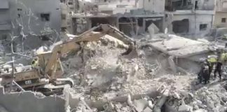 بالفيديو:- مشاهد من مكان المجز.رة في بلدة دير قانون راس العين حيث أدت الغارة’ أمس إلى ارتقاء’ مسعفين في جمعية’ الرسالة للإسعاف الصحي