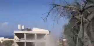 بالفيديو:- آثار الدمار الهائل في بلدة المنصوري