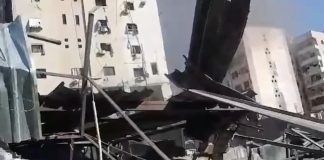 فيديو:- آثار الدمار’ في منطقة حارة حريك جراء الغـارة’ التي استهدفت’ منذ قليل مبنى خلف البلدية وعلى مقربة من منزل السيد’ محمد حسين ‘فضل الله’