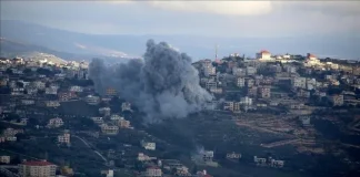 جيش العدو يفجر المنازل والمباني السكنية اثناء توغله في الخيام