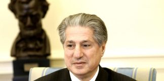 أمين الجميل في ذكرى إستشهاد بيار الجميل: البلاد على كف عفريت والعفريت معروف من هو