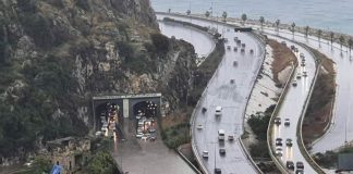 المياه تقفل اوتستراد نهر الكلب