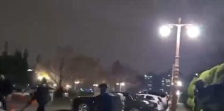 بالفيديو:- كوريا الجنوبية: انتشار الاليات العسكرية وناقلات الجند في شوارع العاصمة الكورية وانباء عن توجهها إلى مبنى البرلمان الكوري