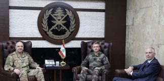 استقبل قائد الجيش العماد جوزاف عون في مكتبه في اليرزة عضو لجنة الإشراف الخماسية الجنرال الفرنسي Brigadier General Guillaume Ponchin بحضور السفير الفرنسي في لبنان Hervé Magro، وتناول البحث الأوضاع العامة وآلية التنسيق بين الأطراف المعنية في الجنوب.