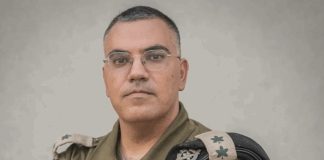 أدرعي ينشر فيديو ويزعم العثور على وسائل قتاليّة في جنوب لبنان