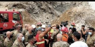 *الجيش اللبناني يبدأ بانتشال جثامين الشهداء’ من بلدة العديسة بمعاونة الصليب الأحمر اللبناني ومن المنتظر بأن يبدأ غداً بانتشال جثامين الشهداء’ من الطيبة بمعاونة الدفاع المدني اللبناني*