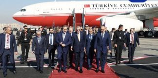 *الرئيس أردوغان يصل العاصمة المصرية القاهرة للمشاركة في قمة منظمة الدول الثماني النامية للتعاون الاقتصادي (D-8)*