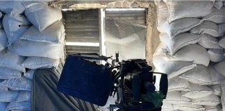 *الجيش الاسرائيلي’ يزعم أنه كشف مجمع قتالي’ كبير يحتوي على 8 مخازن للأسلحة’ فوق وتحت الأرض في جنوب لبنان*