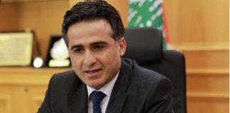 *وزير الأشغال بعد إجتماع لجنة إعمار المناطق المهدمة : ملف رفع الأنقاض انتهى كملف قانوني وتم اقرار دفتر الشروط وبدأنا اليوم بموضوع مسح الأضرار واجتماع اليوم كان تقنياً*