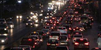 *’التحكم المروري’:حركة المرور كثيفة من الضبية باتجاه انطلياس وصولا الى الدورة ومن وسط بيروت باتجاه الكرنتينا وصولا الى انطلياس*