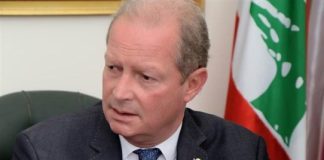 لماذا تريد المعارضة التريث في اعلان مرشحها وماذا قال شمعون ؟