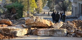 *جريح جراء إطلاق القوات الإسرائيلية’ رشقات رشاشة نحو مواطنين عبروا ساتراً ترابياً بين الطيبة والعديسة*