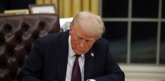 ترامب “ينفذ تهديده” ويغيّر اسم “خليج المكسيك”!