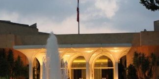 المسيحيون خارج الثنائية يتنفسون الصعداء