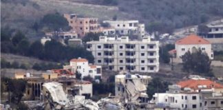 القوة الإسرائيلية’ المتوغلة إلى أطراف بيت ليف تقوم بتمشيط الأحياء الداخلية للبلدة بالأسلحة’ الرشاشة