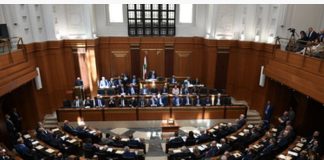 اجتماع بين كتلة الوفاء للمقاومة وكتلة التنمية والتحرير قبيل بدء جلسة انتخاب الرئيس لاتخاذ موقف