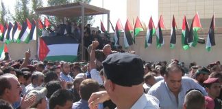 *تكبيرات في عين الحلوة احتفالا ببدء عملية تبادل الأسرى في رام الله’*