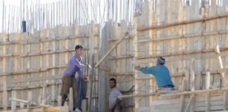 *سقوط عامل سوري عن سقالة في سير الضنية*