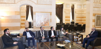 رئيس الحكومة استقبل وفدين من “رابطة المودعين” و”المنصة النسوية”