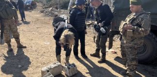 *الجيش الاسرائيلي’ يرمي قنابل’ صوتية عند مدخل بلدة يارون*