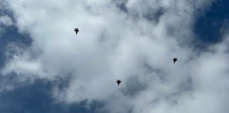 الطيران الحربي الإسرائيلي يحلق على علو منخفض جداً فوق بيروت بالتزامن مع مراسم تشييع نصرالله وصفي الدين