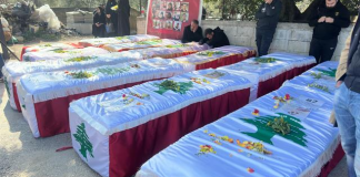 “حزب الله” أقام مراسم تكريمية لشهداء مجزرة أيطو قبل نقلهم من بحبوش في الكورة الى عيترون الجنوبية