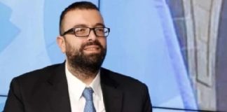 أحمد الحريري يستنهض «القواعد الزرقاء»: عائدون إلى موقعنا الطبيعي