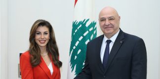 المنتقدون وجهلهم نجمة داوود!