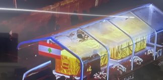 وصول نعشي الشـ ـهيدين السيد حسـ ـن نصـ ـرالله وهاشم صفي الدين إلى باحة ضريح السيد نصـ ـرالله