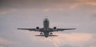 إعلام أميركي: رحلة للخطوط الأميركية تغيّر مسارها من نيويورك إلى روما لأسباب أمنية