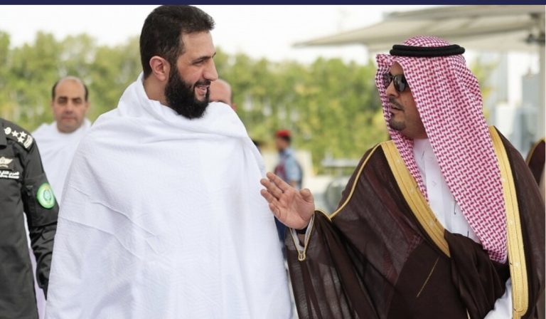 *بالصور..الرئيس السوري يؤدي مناسك العمرة*