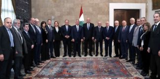 *الرئيس عون التقى نقيب المحامين ووفد بلدية العيشية ودعا ديوان المحاسبة للوفاء للقسم: القضاء والامن أساس إعادة بناء الوطن ومؤسساته*