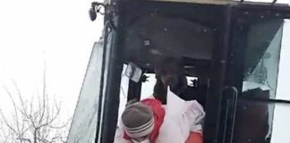 *بالصورة ؛جرّار زراعي يخلي طفلاً مريضاً في فنيدق*