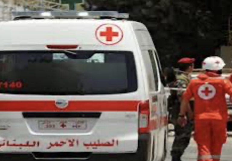 *الميادين؛ سقوط 50 قذيفة’ على عدة بلدات في جرود الهرمل منذ ساعات الصباح مصدرها ريف القصير في الأراضي السورية واكثر من 10 جرحى جراء القصف’*