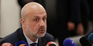 *إزالة الحواجز الحديدية من أمام منزل الوزير السابق بسام مولوي في طرابلس*