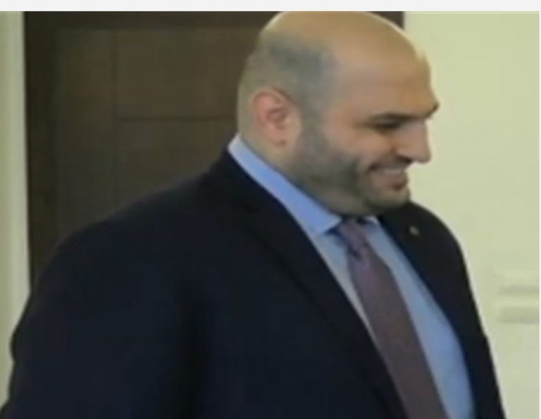 *ناصر الدين: الوزارة بدها كتاف وسنتعاون من أجل الخدمة*