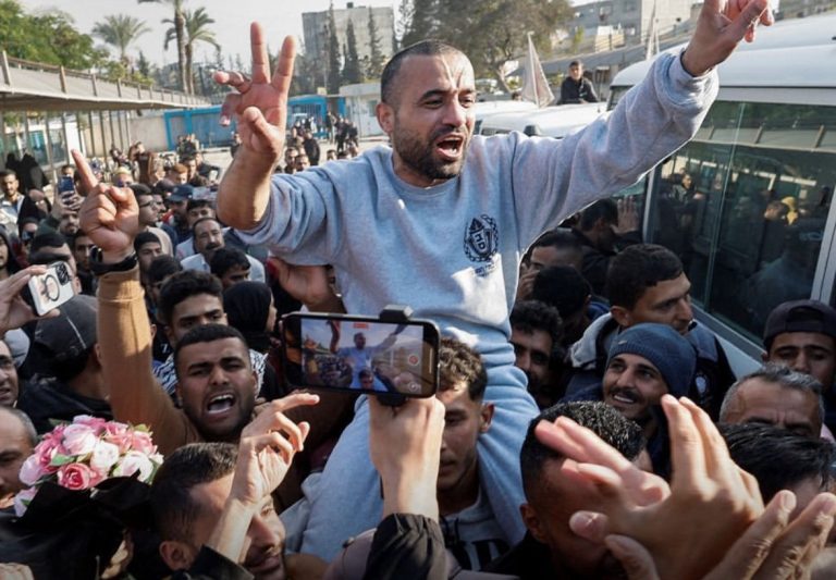 *قيادي في حركة حماس’ لـ”رويترز”: سيتم الإفراج غداً السبت عن 3 أسرى من غزة بينهم الأميركي الإسرائيلي’ ساجي ديكل تشين*