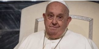 *البابا فرانسيس يدخل المستشفى*