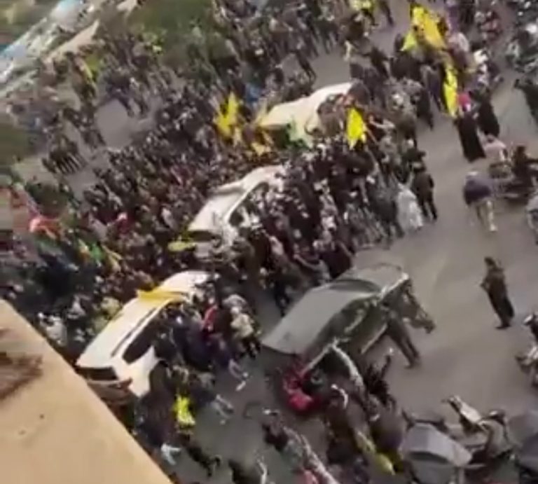 *حزب الله’: إنّ الاعتصام الشعبي الذي نظّمه ‘حزب الله’ أمس كان تحركاً سلمياً وتعبيراً حضارياً عن موقف شعبي رافض للخضوع غير المبرر ‌للإملاءات الخارجية*