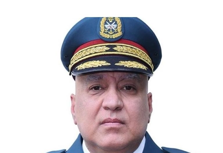*قائد الجيش عرض الاوضاع مع النائب عبد المسيح’*