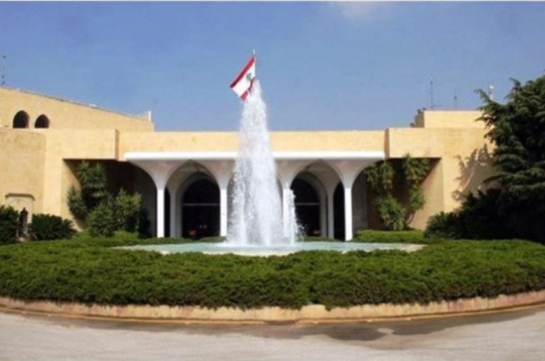 *بدء جلسة مجلس الوزراء في القصر الجمهوري للبحث في مسودة البيان الوزاري*
