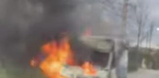 *بالصورة : احتراق فان تابع لاحد الشركات على طريق عام عابا الكورة ، وقد توجهت فرق الإطفاء التابعة للدفاع المدني اللبناني لإخماها فيما اقتصرت الأضرار على الماديات فقط*