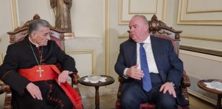 *الراعي يلتقي في هذه الاثناء وزير الاتصالات*