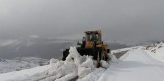 *مواصلة أعمال جرف الثلوج… ودعوةٌ من “الأشغال” للمواطنين*