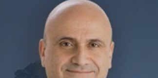 *ابي رميا التقى في باريس مسؤولين يبلوماسيين في الرئاسة الفرنسية ووزارة الخارجية وأثنى على مساهمة فرنسا في نهوض لبنان ماليا واقتصاديا*